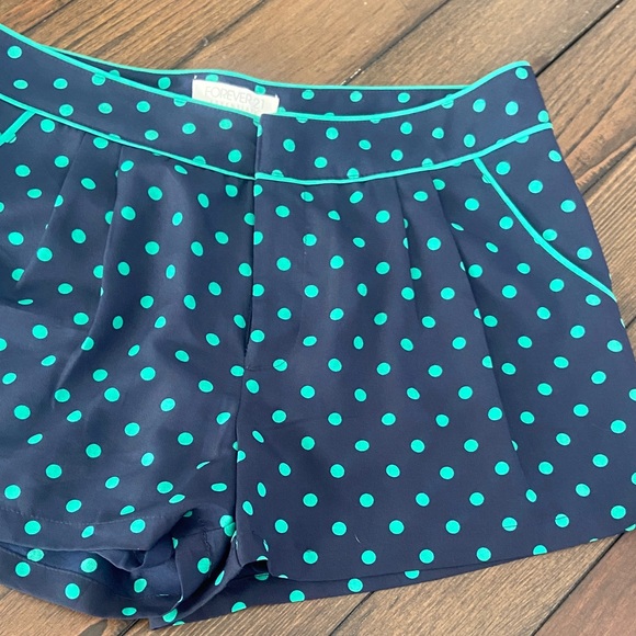 Forever 21 Teal Polka Dot Shorts size-L - Picture 2 of 9